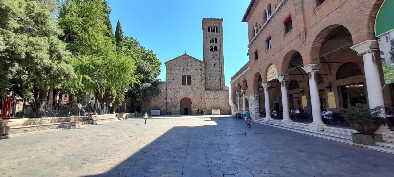 Corte Cavour. Una Mansarda Nel Cuore Della Citta رافيننا المظهر الخارجي الصورة