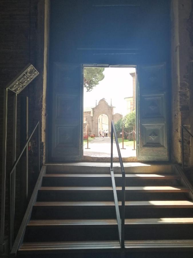 Corte Cavour. Una Mansarda Nel Cuore Della Citta رافيننا المظهر الخارجي الصورة